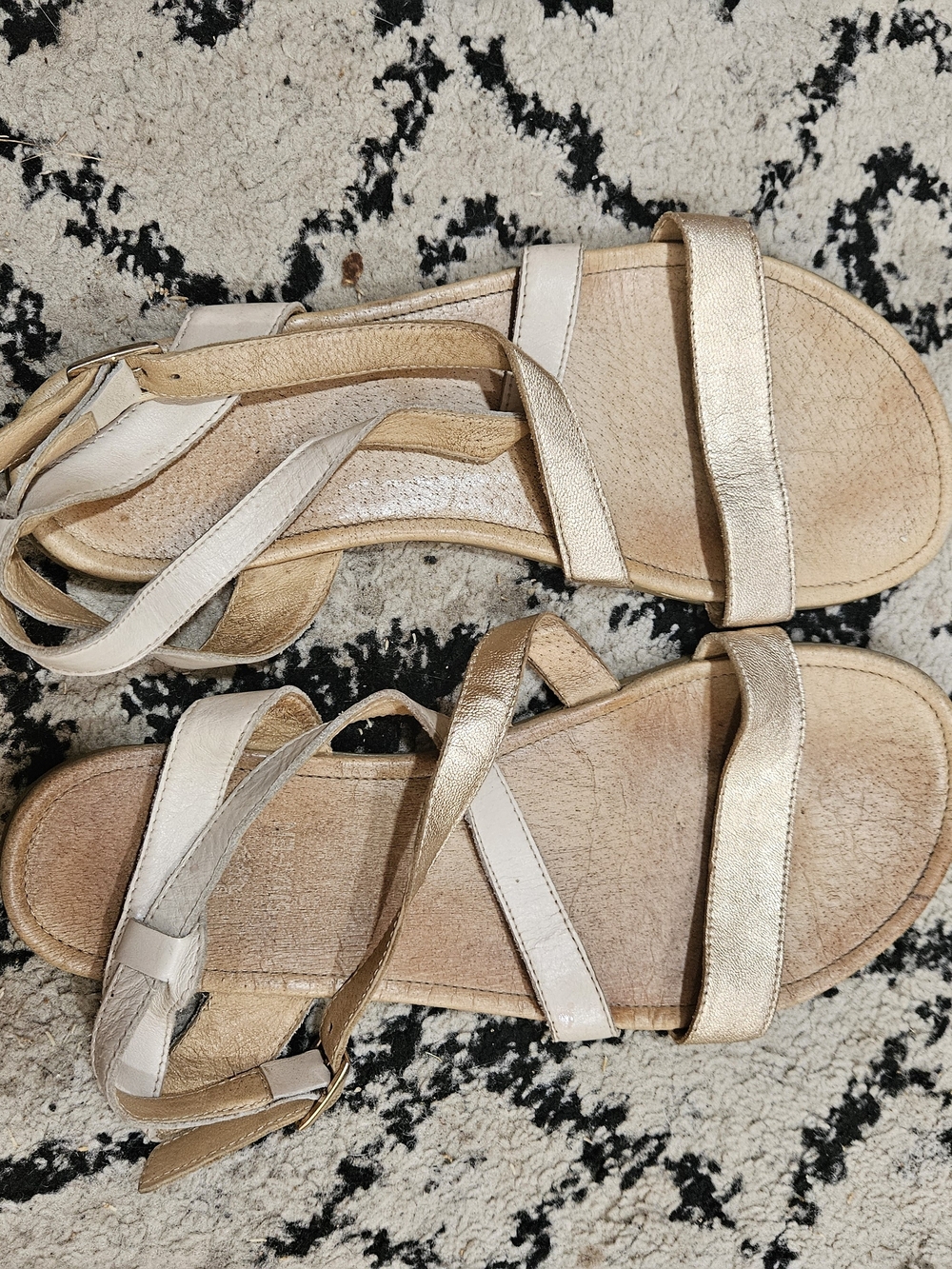 Barefoot Shapen Women’s Metallic Gold & Cream Strappy Sandals